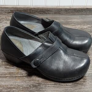 Dansko Women's Black Leather Solstice Side Button Slip On Clog Size 38